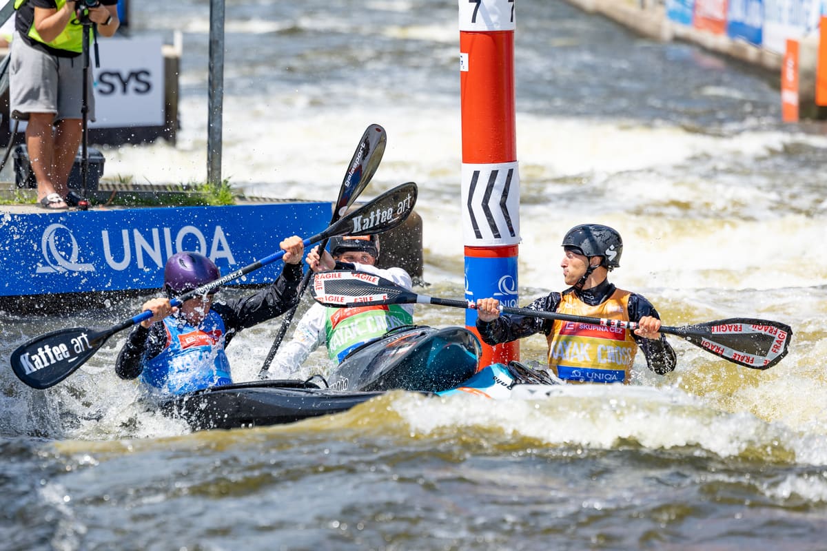 Vodní slalom na divoké vodě
